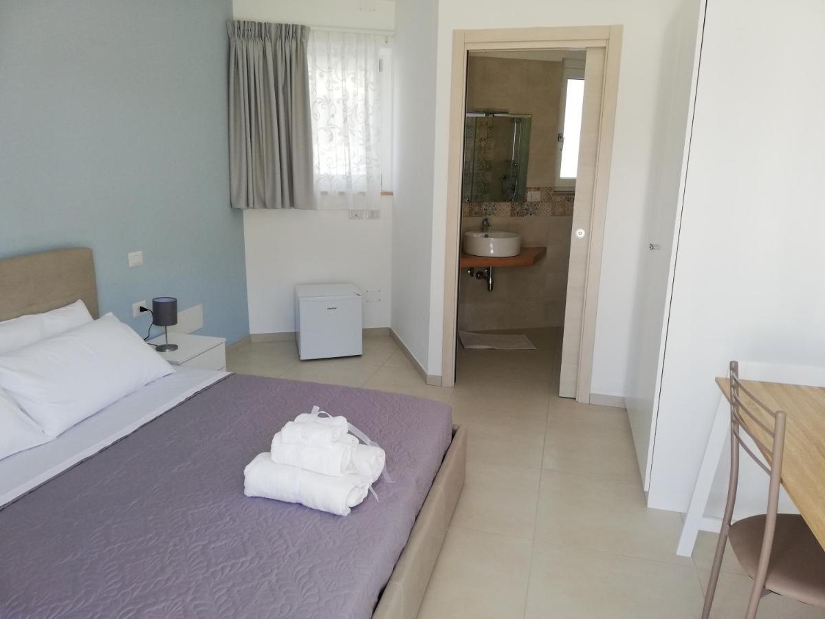 Assteas Rooms 帕埃斯图姆 外观 照片