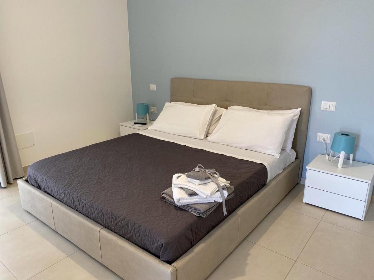 Assteas Rooms 帕埃斯图姆 外观 照片